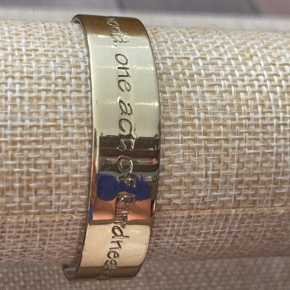 Bracelet Motivational Gold Tone,  Quote Change The World One